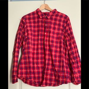 Gap boyfriend fit plaid shirt